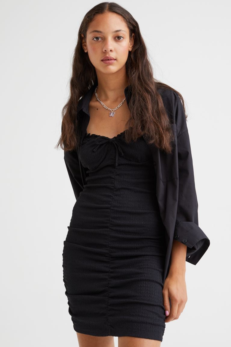

Платье женское H&M 1065968008 черное XL (доставка из-за рубежа), Черный, 1065968008