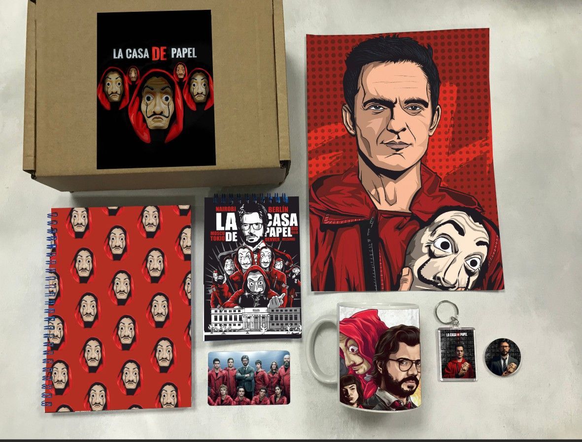 

Бокс с подарком Бумажный дом La casa de papel 4 440-04, 7 предметов, Бумажный дом La casa de papel 4