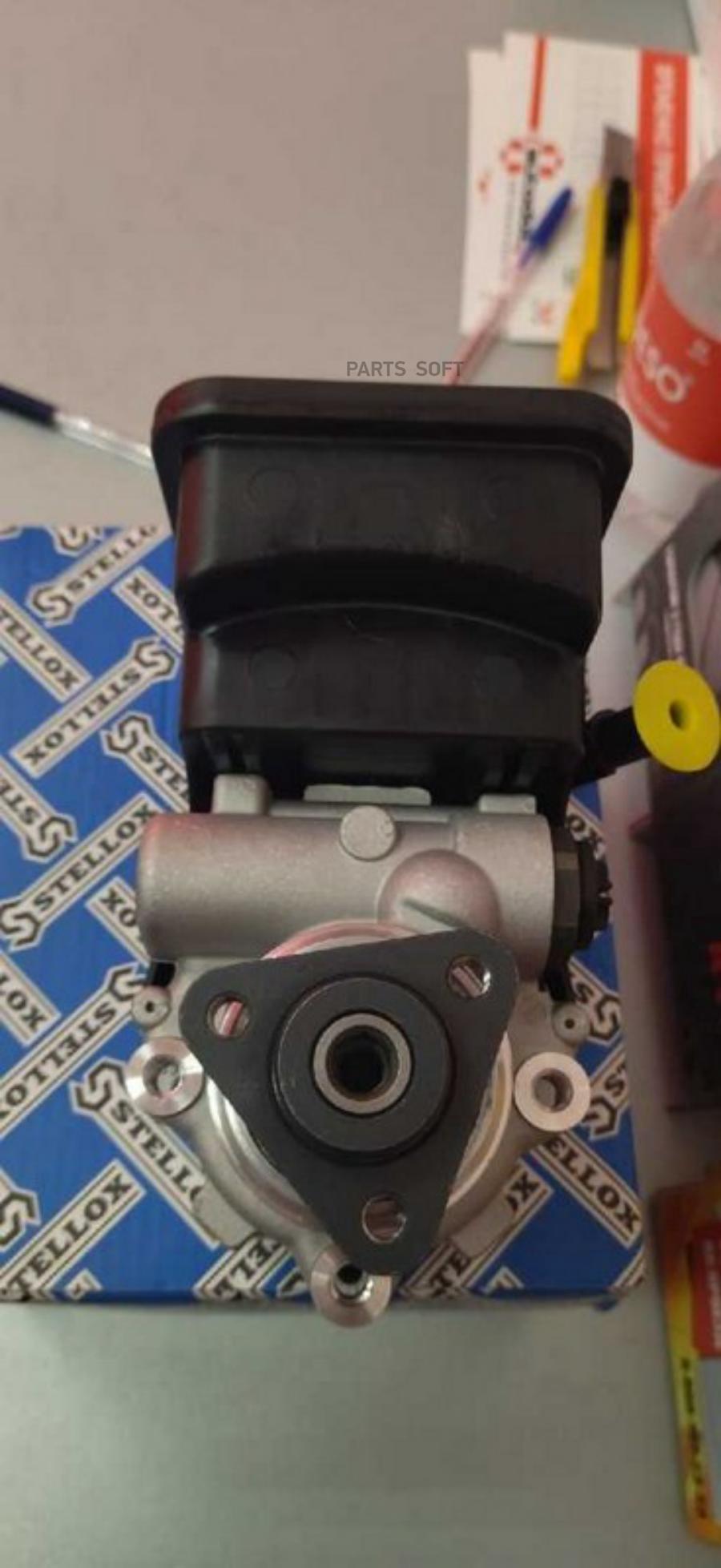 

00-36297-sx_насос гидроусилителя руля 54282, с бачком bmw 5 e60/ e61 2.0d/2.5d/3.0d 02-