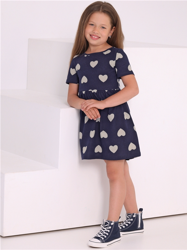 

Платье детское Апрель п251001н100Р2, бежевые сердечки на темно-синем, 104, Синий, п251001н100Р2