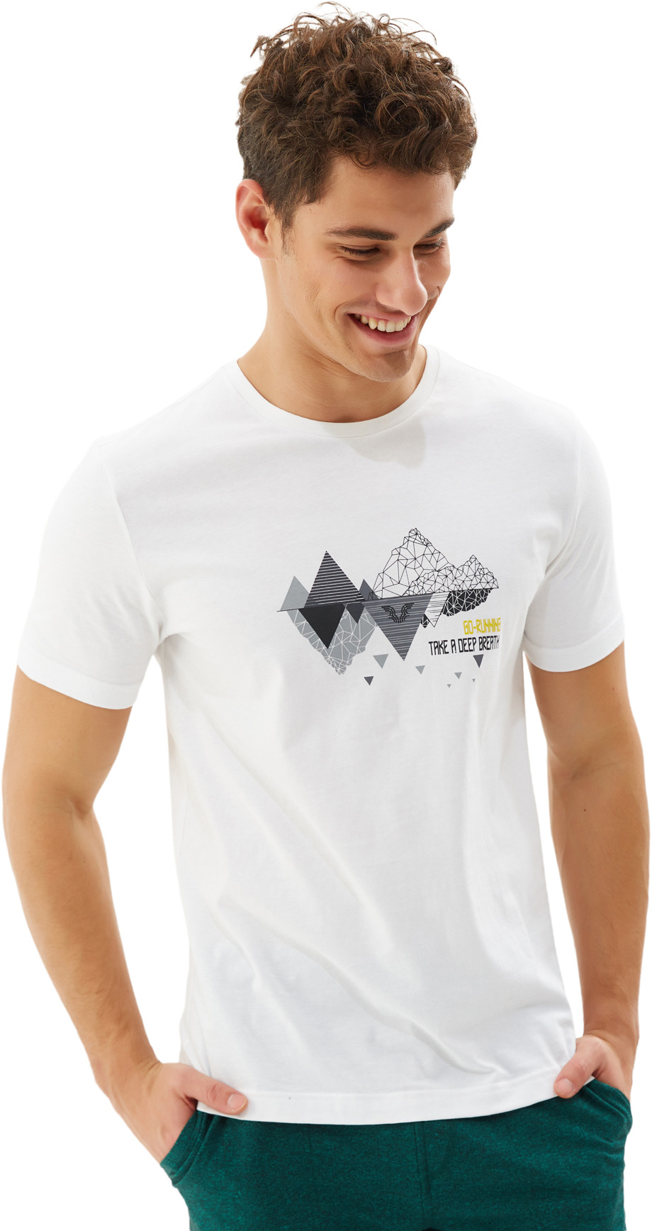 

Футболка мужская Bilcee TB22ML07S8740-1 белая XL, TB22ML07S8740-1