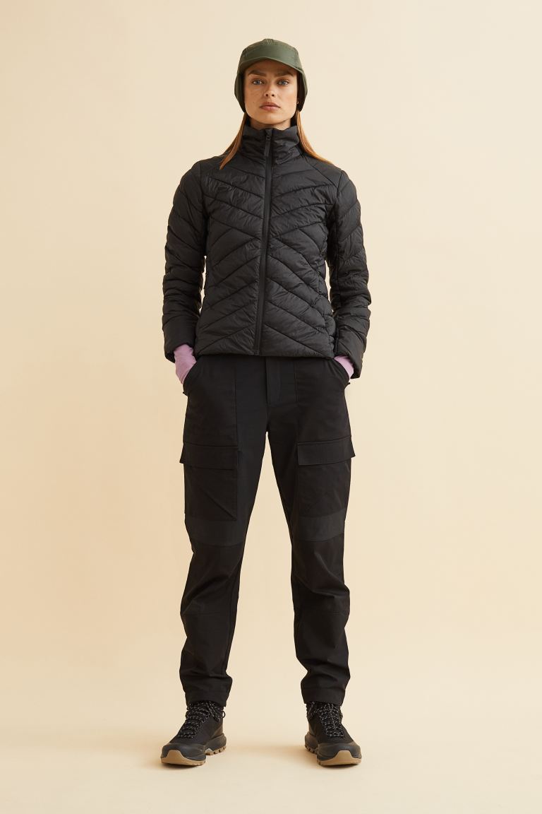 

Брюки женские H&M 1067061003 черные M (доставка из-за рубежа), Черный, 1067061003