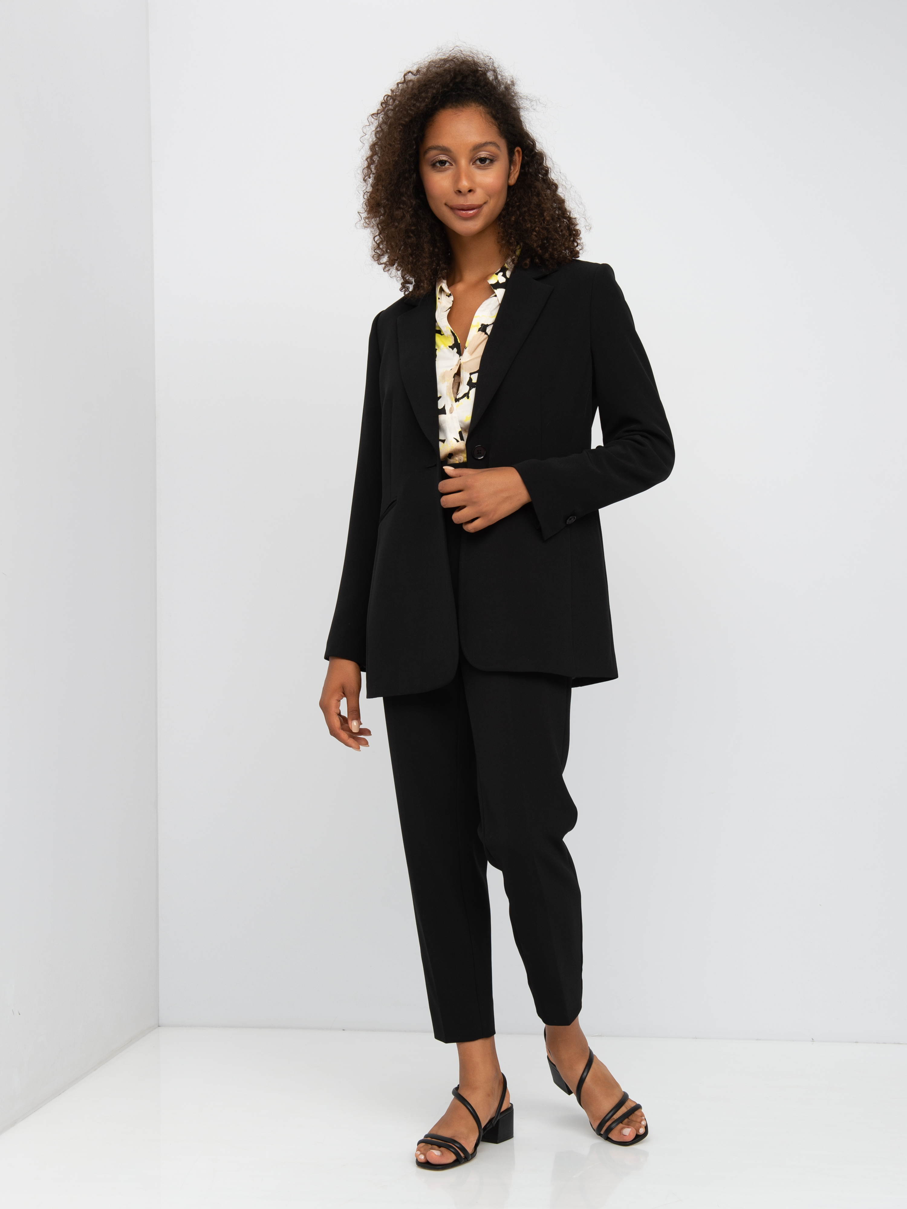 

Жакет женский TAIFUN by GERRY WEBER 330303-11054-1100 черный 36, 330303-11054