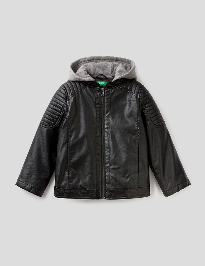 

Куртка для мальчиков Benetton цв. черный р.158, 21A_2QM253NU0