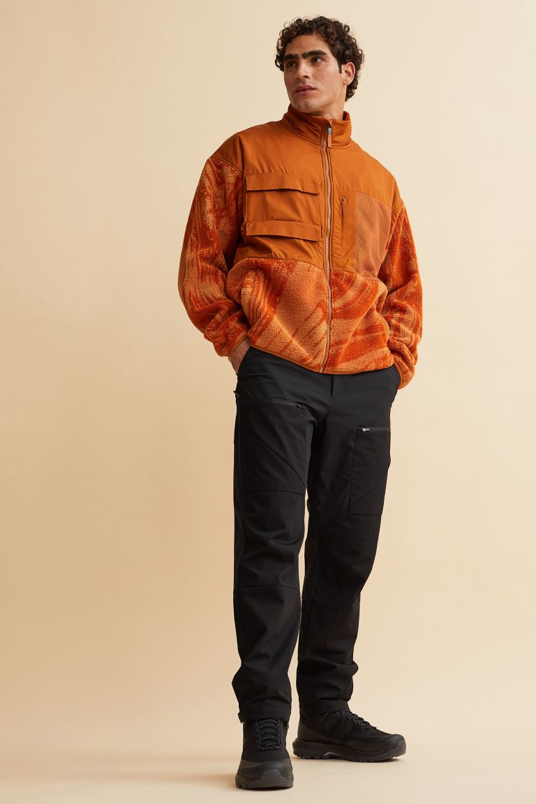 

Брюки мужские H&M 1067829001 черные 2XL (доставка из-за рубежа), Черный, 1067829001