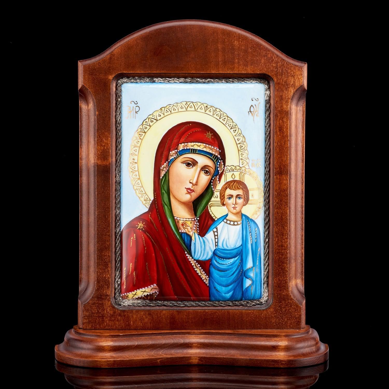 

Икона Казанская Божья Матерь 19 х 23,5 см