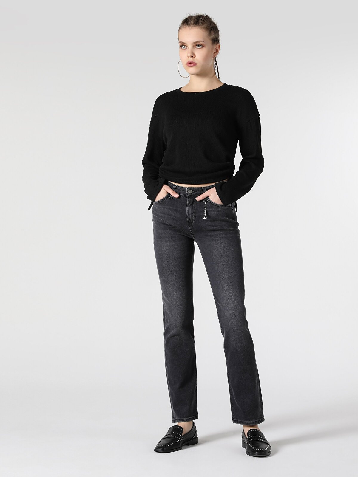 

Джинсы женские Colins CL1056587_Q1.V1_DN41634 черные 30-34 INT, Черный, CL1056587_Q1.V1_DN41634