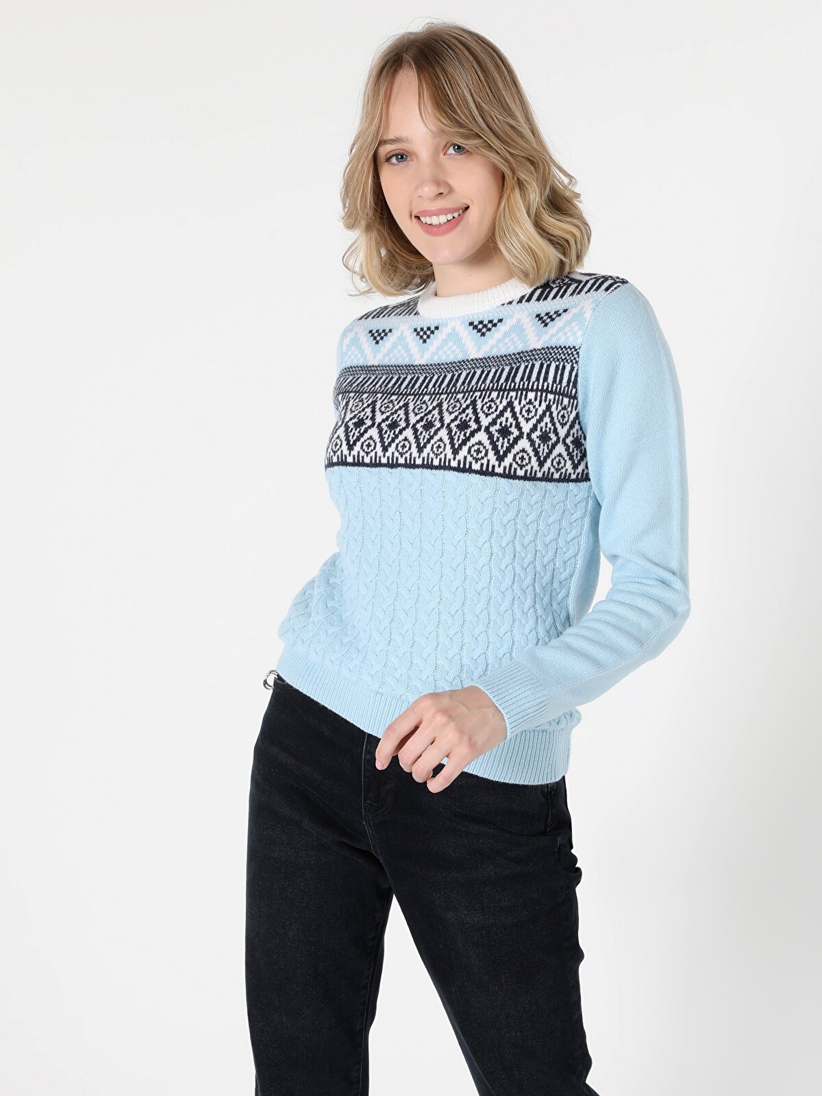 

Джемпер женский Colins CL1051936_Q1.V1 голубой M, CL1051936_Q1.V1