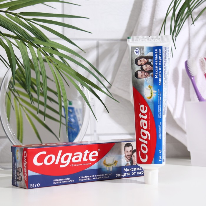 Зубная паста Colgate Максимальная защита от кариеса, свежая мята, 100 мл зубная паста colgate макс фреш нежная мята 100 мл