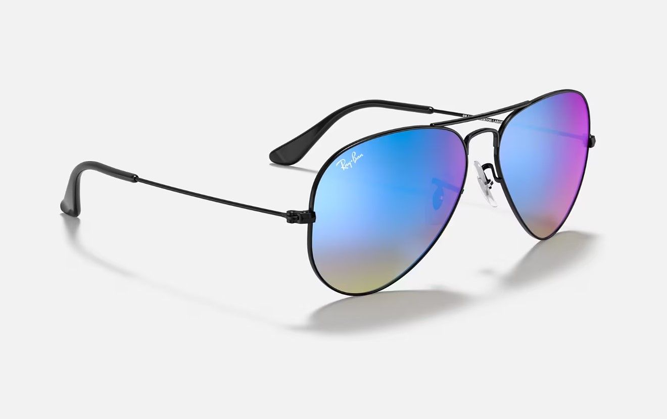 

Солнцезащитные очки унисекс Ray-Ban RB3025 черные/голубые, RB3025