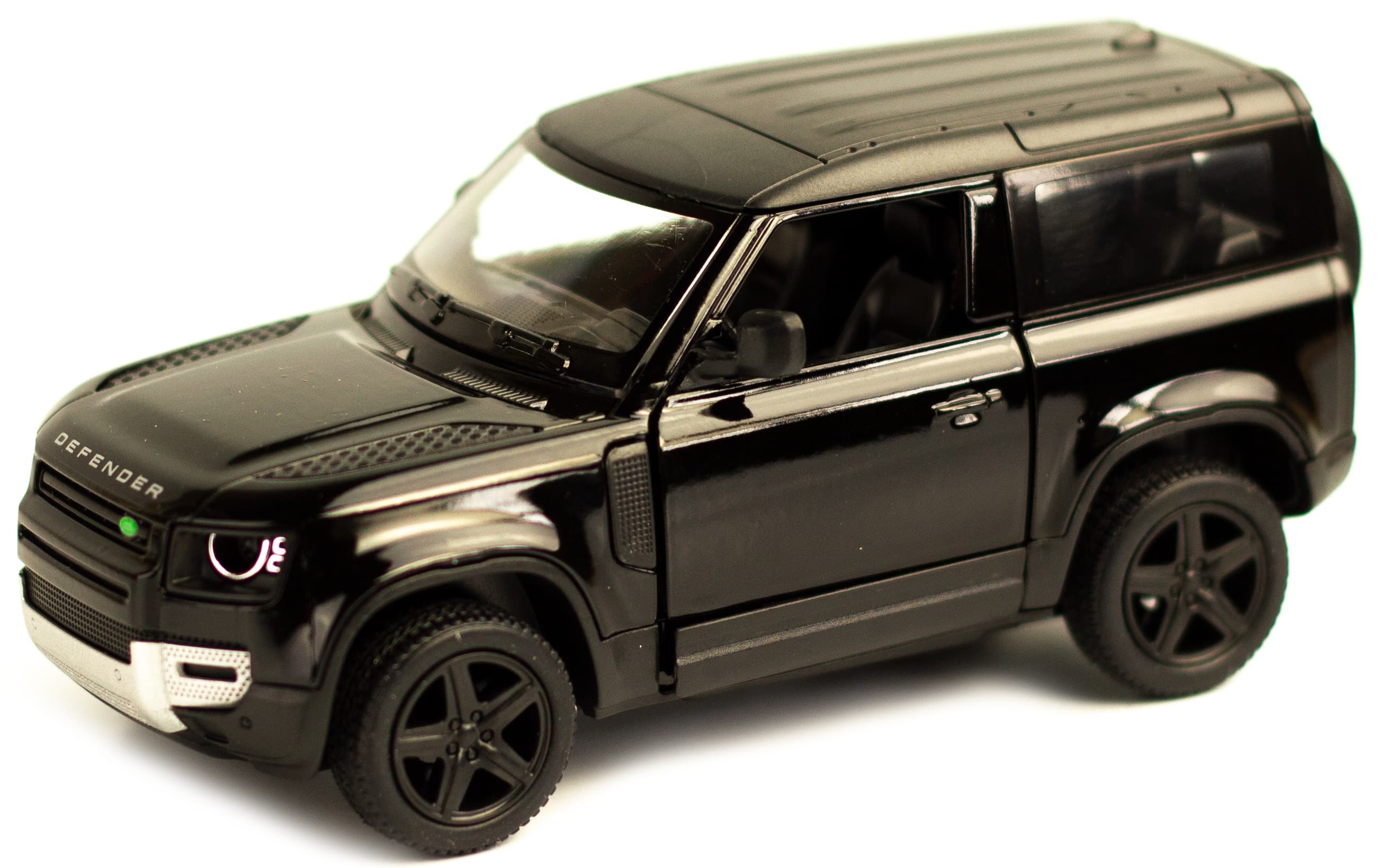 

Модель машины Kinsmart Land Rover Defender 90 инерция 1:36 KT5428W
