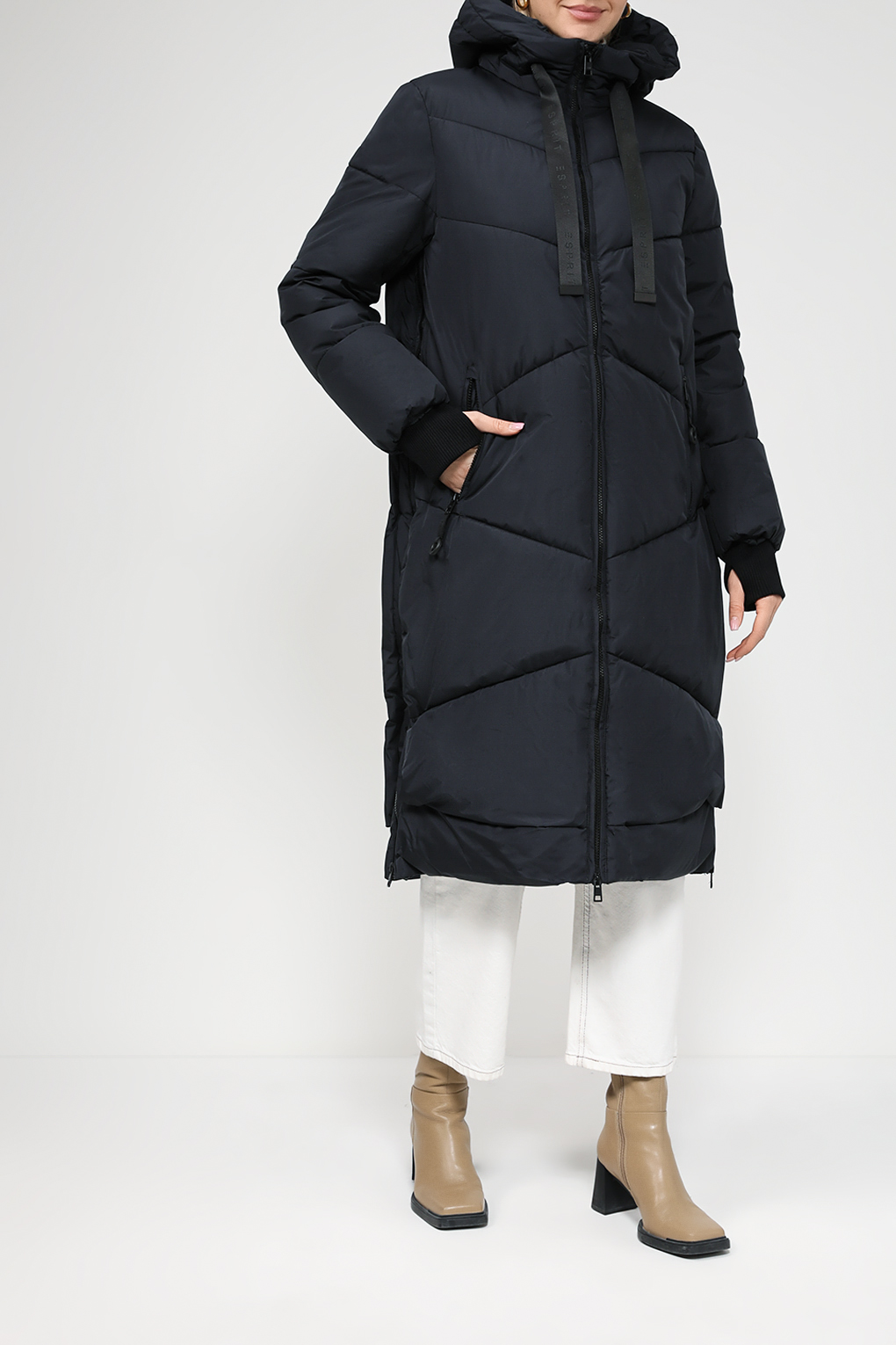 

Пальто женское Esprit Casual 093EE1G312 черное 2XL, Черный, 093EE1G312