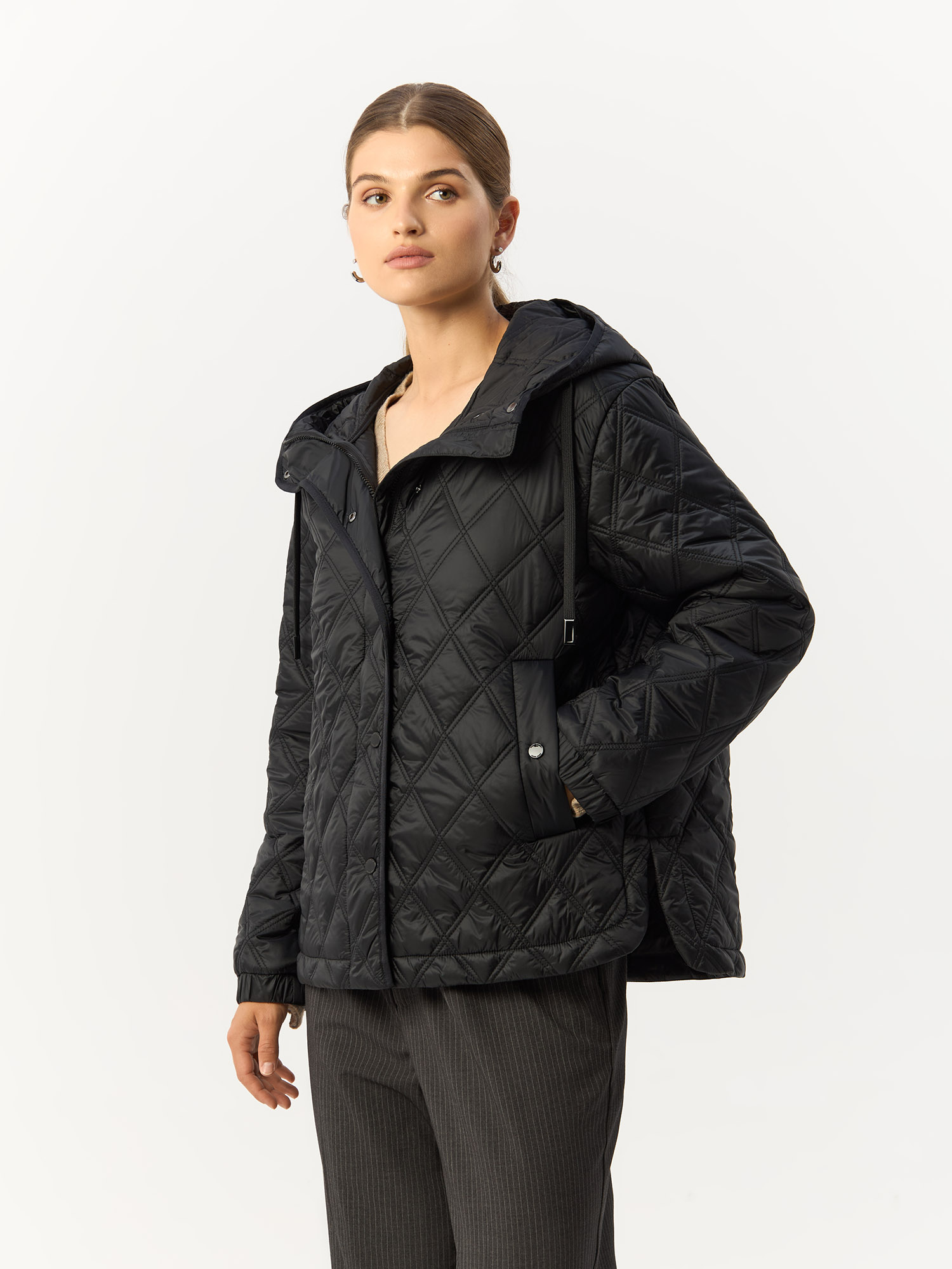 

Куртка женская Gerry Weber 250200-31197-11000 черная 38, Черный, 250200-31197