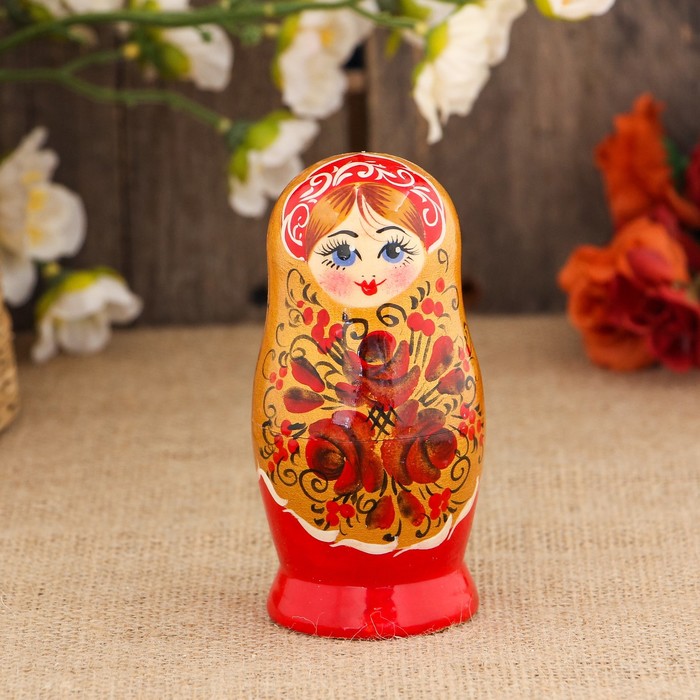 

Деревянная игрушка Sima-land Матрёшка Цветы, золотой платок, 5 кукол, 10 см
