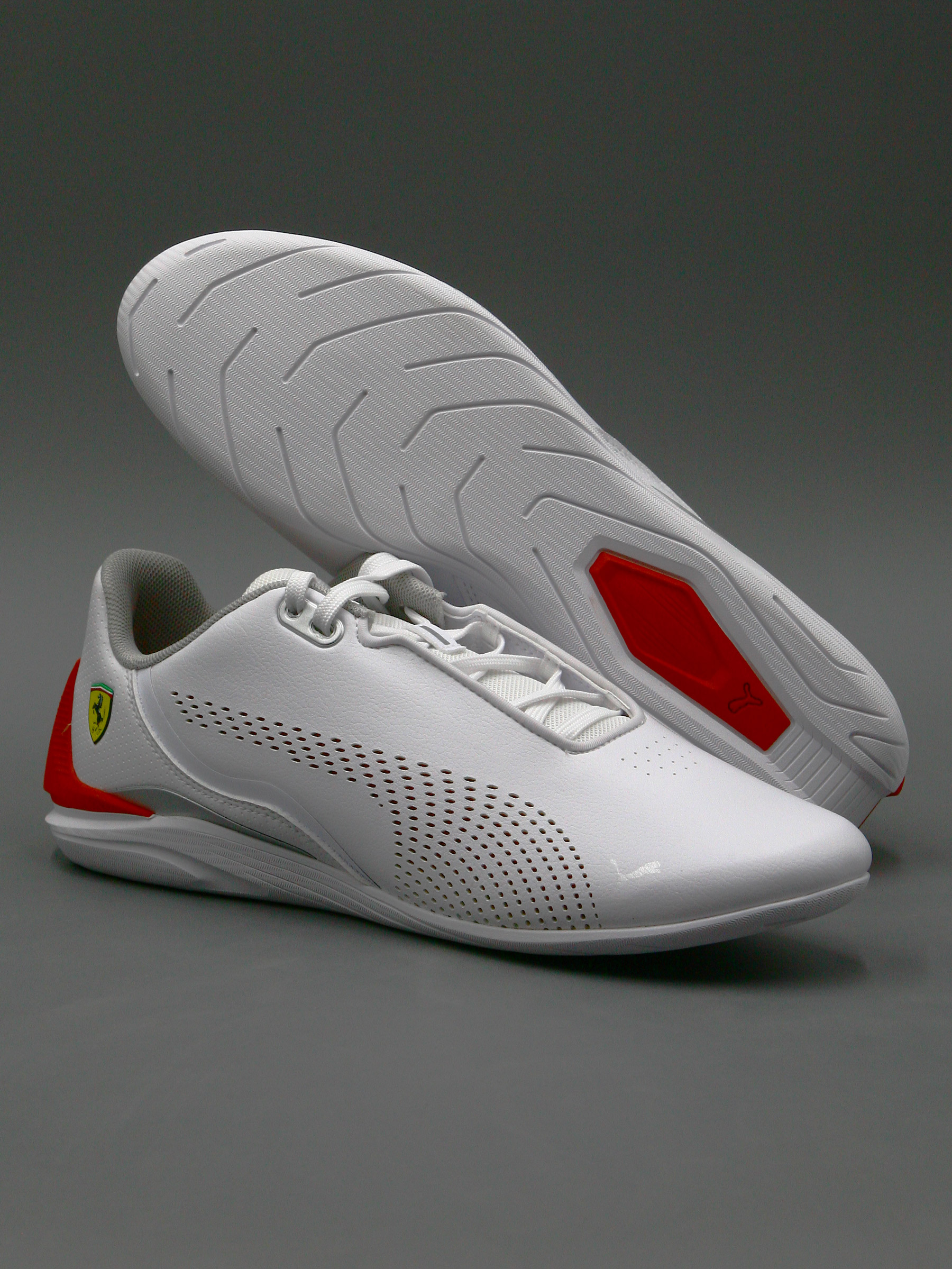 

Кроссовки мужские PUMA Scuderia Ferrari Drift Cat белые 10.5 US, Белый, Scuderia Ferrari Drift Cat