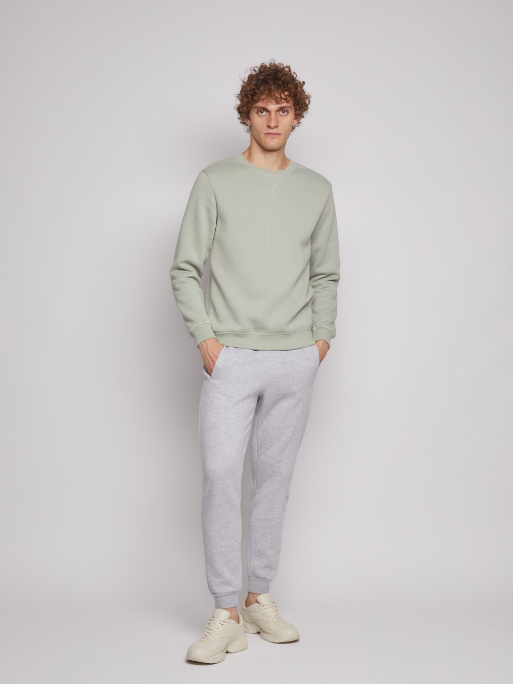 

Спортивные брюки мужские Zolla 21233762F012 серые XS, 21233762F012