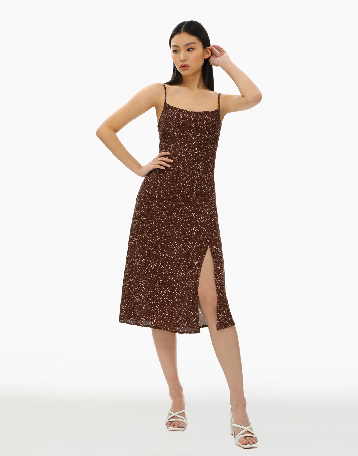 

Платье женское Gloria Jeans GDR026925 коричневое XS, Коричневый, GDR026925