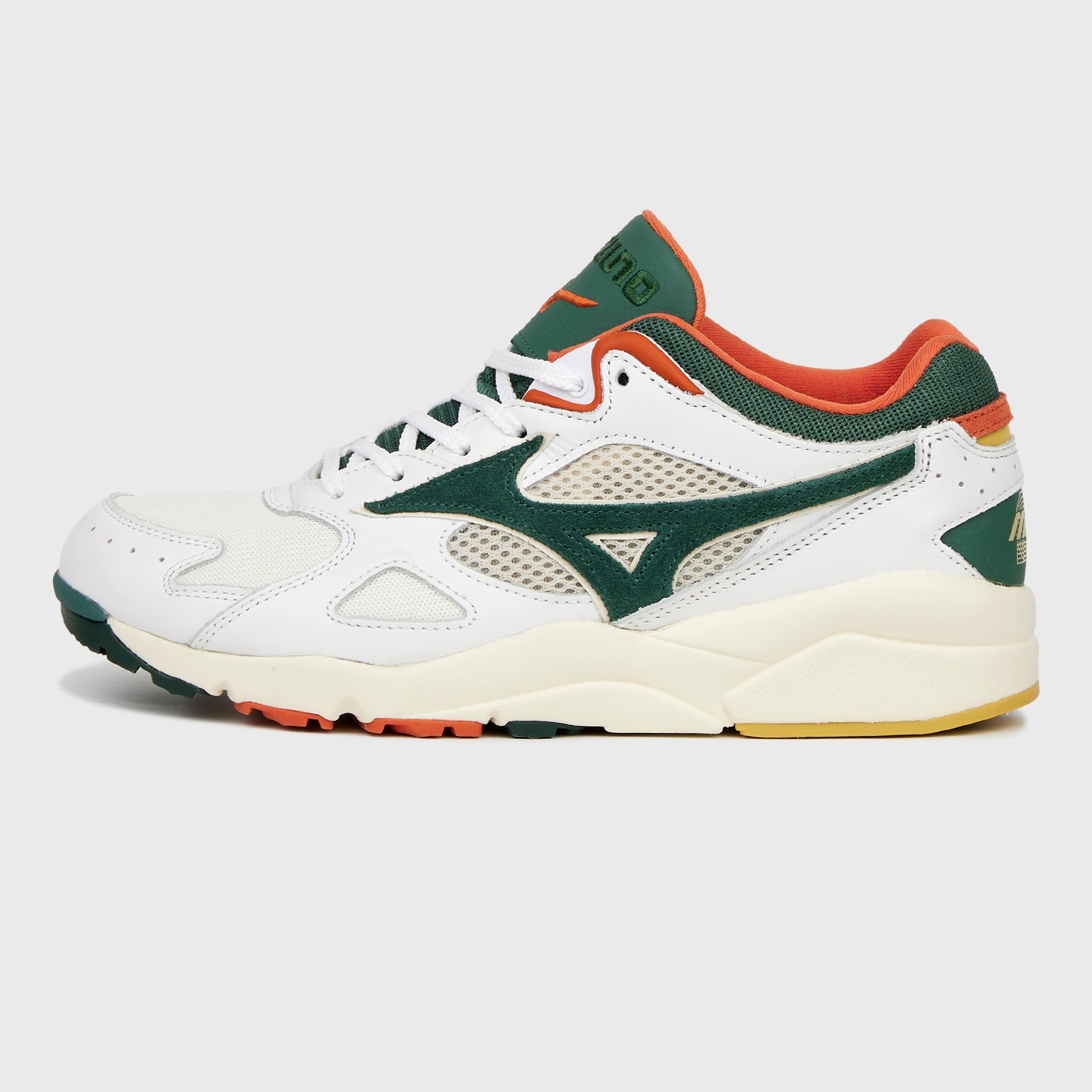 

Кроссовки унисекс Mizuno D1GA3319 белые 46 EU, Белый, D1GA3319