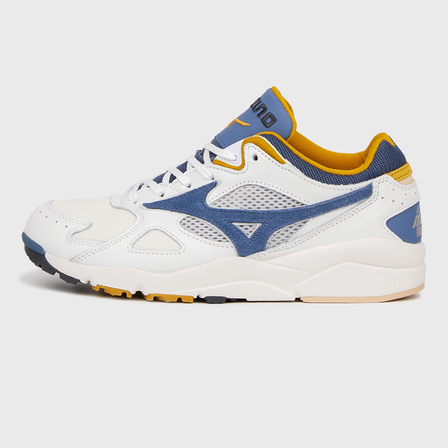 

Кроссовки унисекс Mizuno D1GA3319 белые 44 EU, Белый, D1GA3319