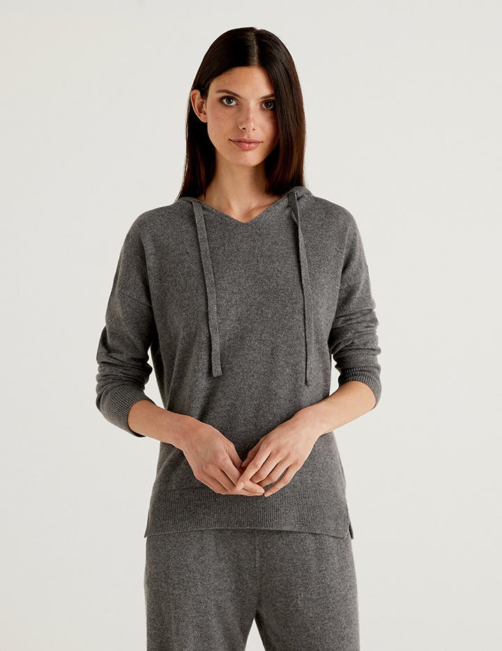 

Джемпер женский United Colors of Benetton 21A_1033D2492 серый S, 21A_1033D2492