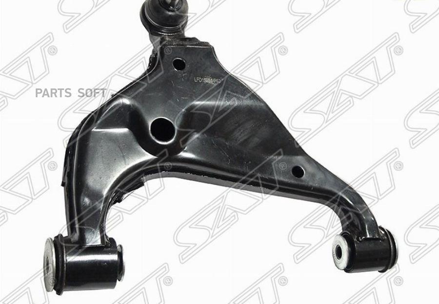 

SAT Рычаг подвески нижний TOYOTA FORTUNER/HILUX 2005-2014 RH