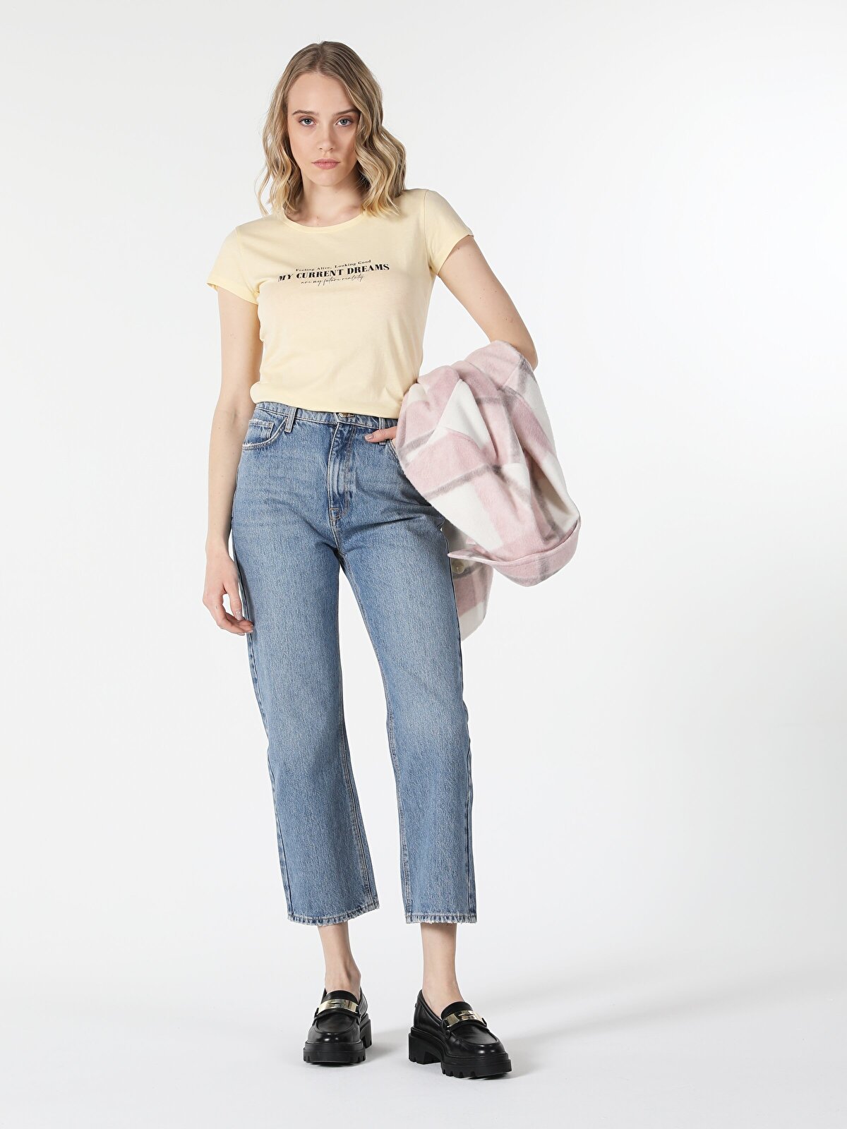 

Джинсы женские Colin's CL1058603_Q1.V1_DN03954 голубые 31-30 INT, Голубой, CL1058603_Q1.V1_DN03954