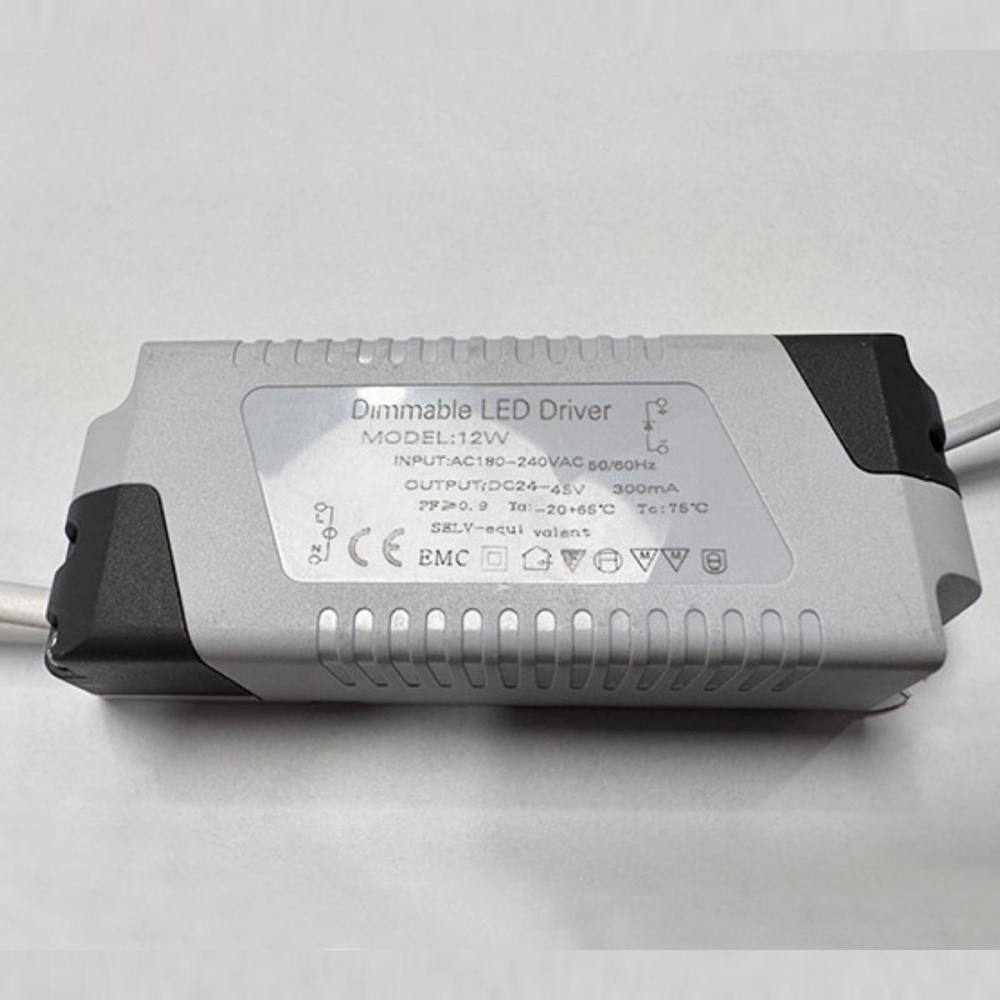 

Диммируемый драйвер Italline IT06-6017 DR, Серый