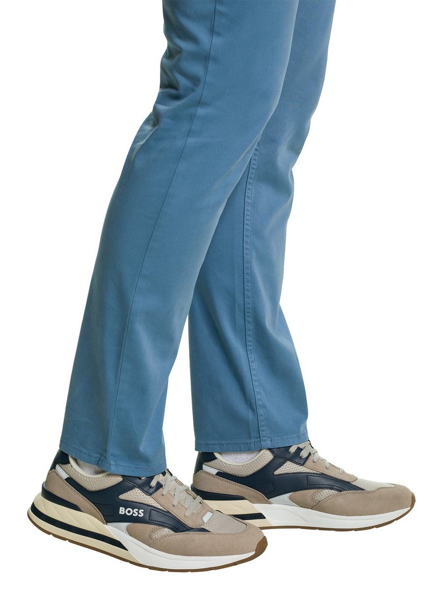 Кроссовки мужские BOSS 001375597 бежевые 42 EU 20352₽