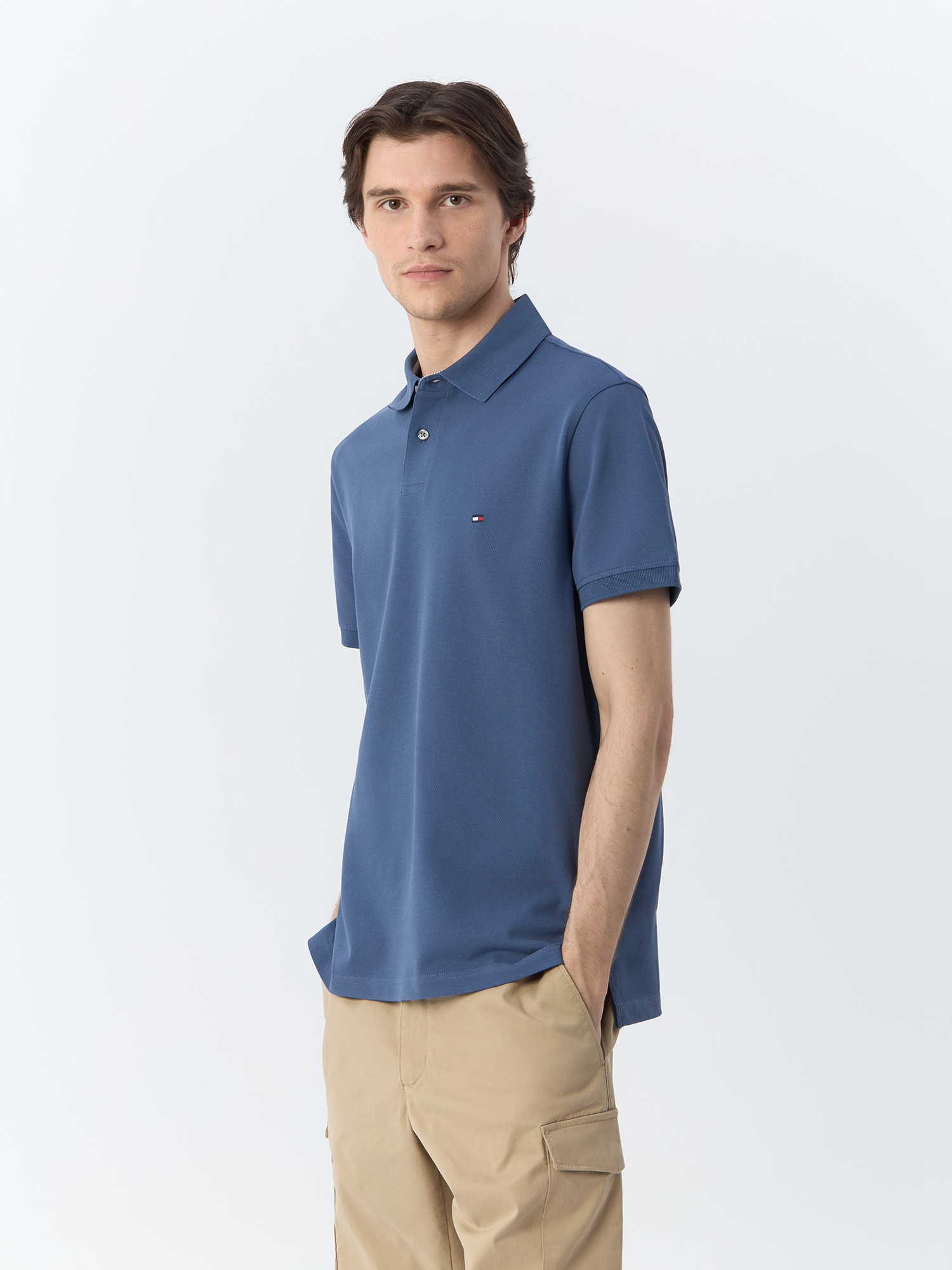 

Футболка мужская Tommy Hilfiger Regular Fit MW0MW17770C9T синяя 3XL, Синий, Regular Fit