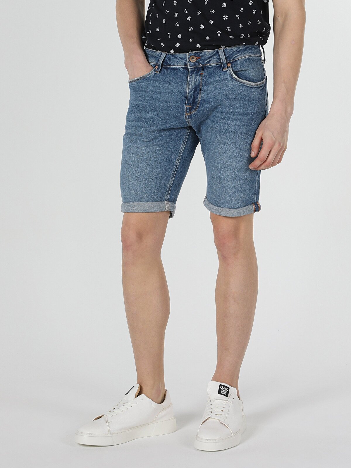 

Шорты мужские Colins CL1059338_Q1.V1_DN40336 синие XXL, Синий, CL1059338_Q1.V1_DN40336