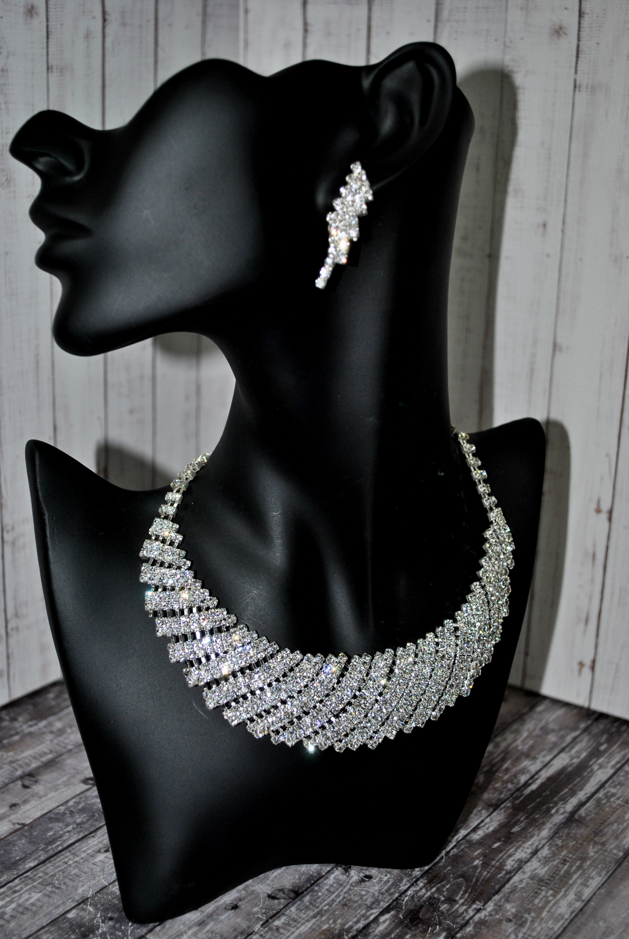 

Колье+серьги из бижутерного сплава Fashion Jewelry Rhinestone Magic 13, стразы, Rhinestone Magic 13