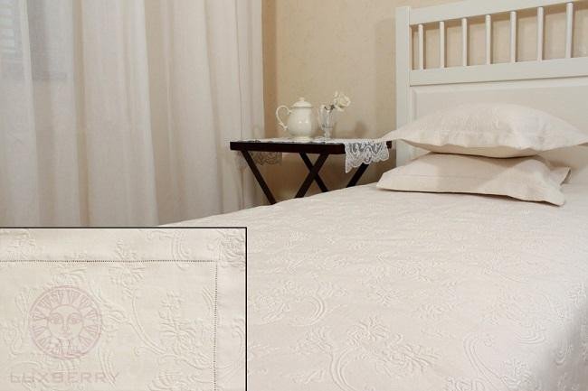 

Покрывало LUXBERRY COUNTRY экрю 220х240