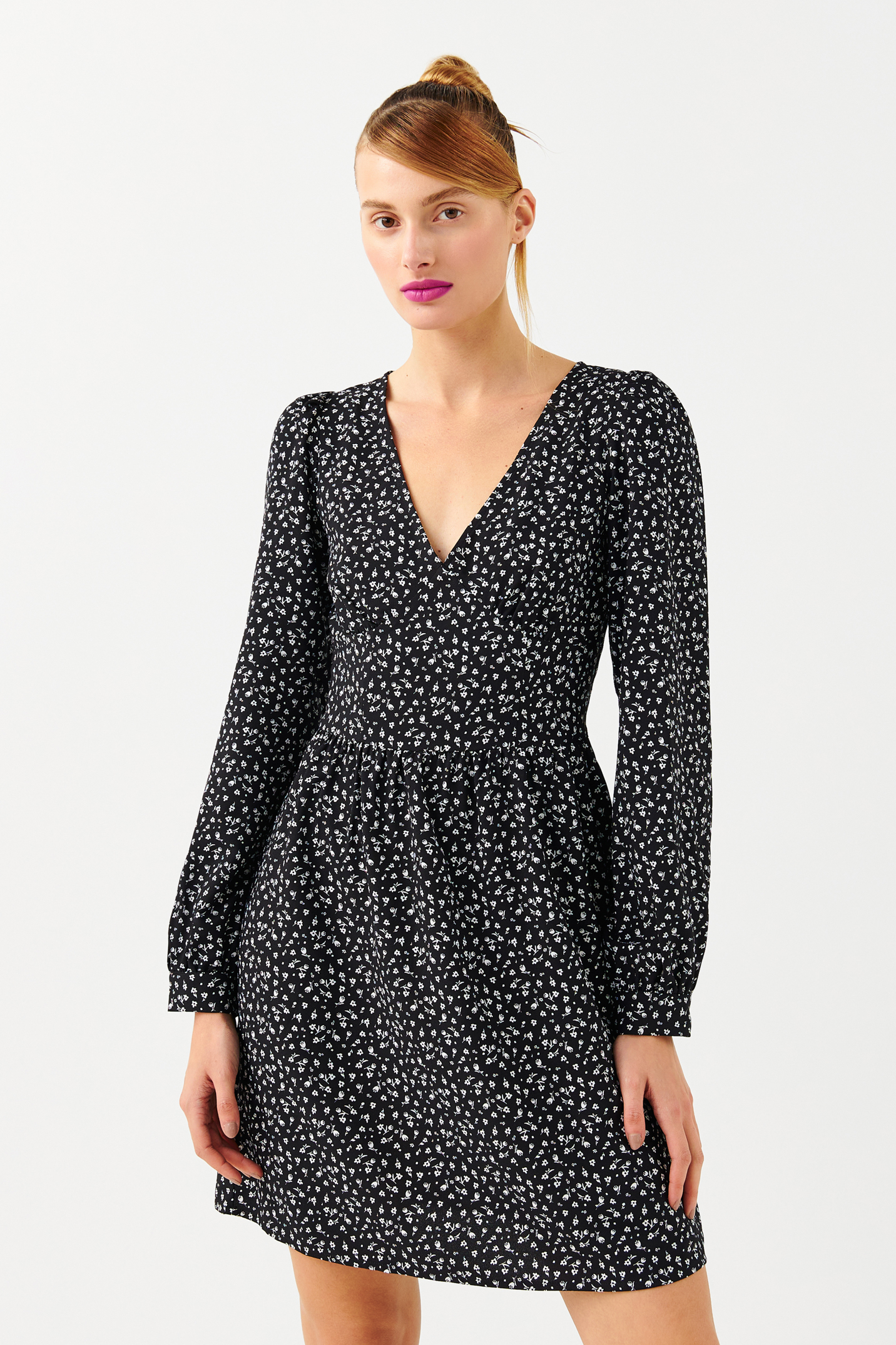 

Платье женское Befree 2241402583-53 черное L/XL, 2241402583-53