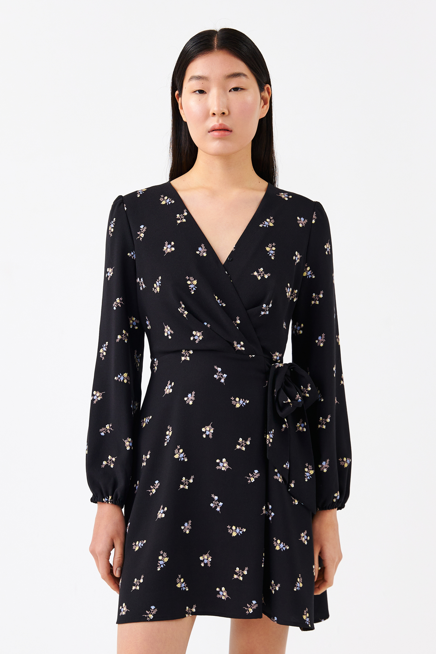 

Платье женское Befree 2241229546-54 черное L/XL, 2241229546-54