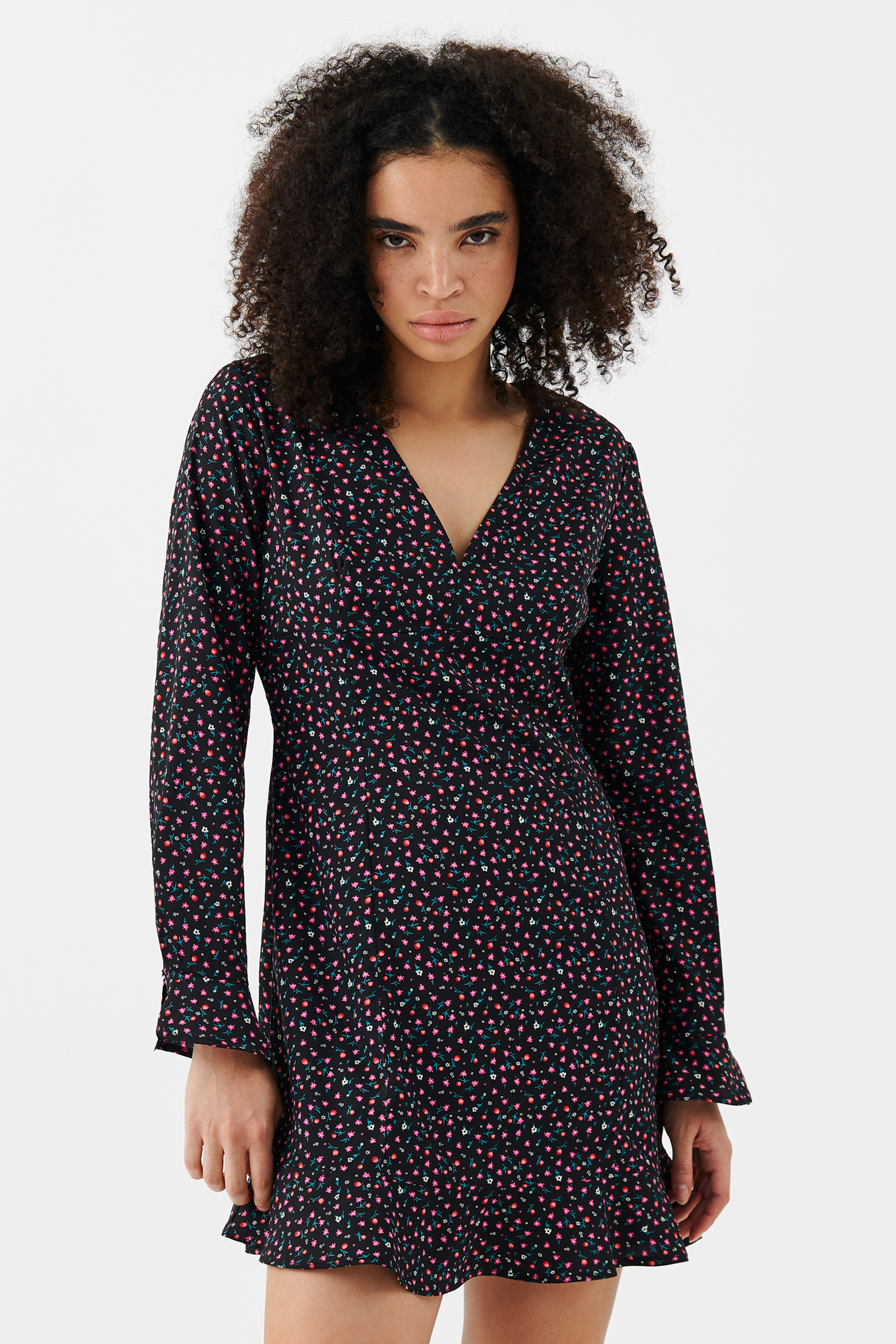 

Платье женское Befree 2231522566-55 черное L/XL, 2231522566-55