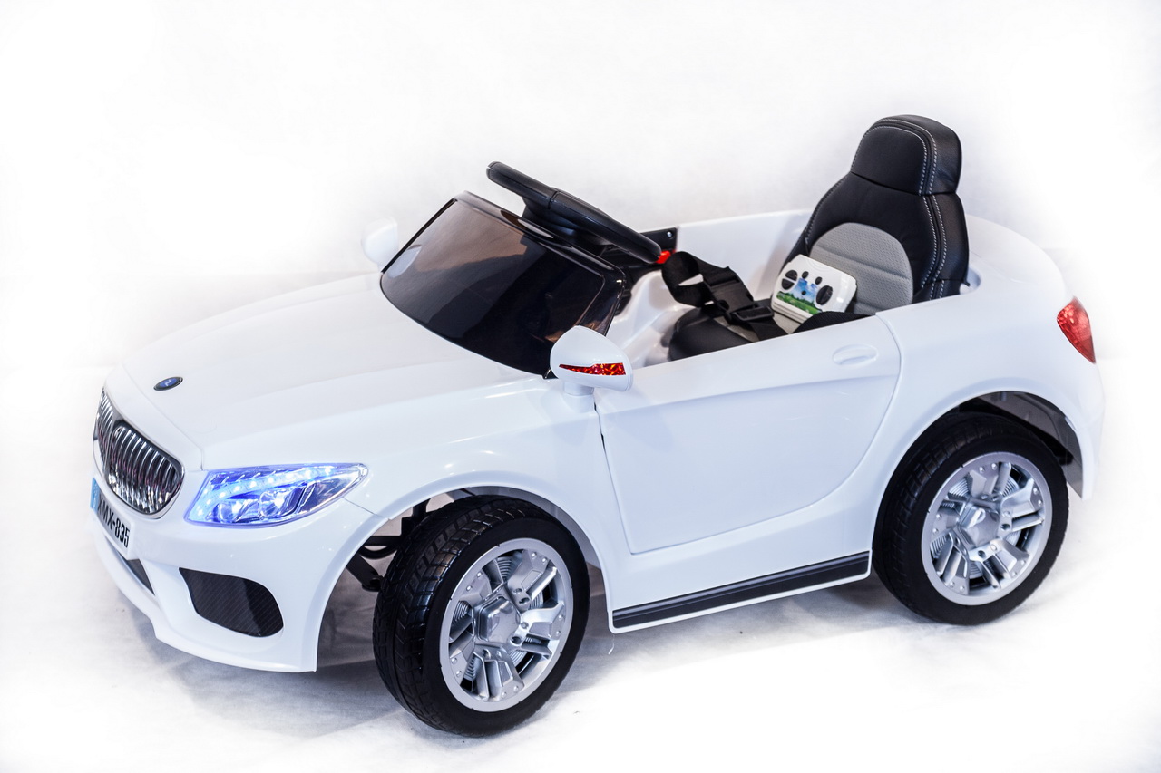 

Детский автомобиль Toyland BMW XMX 835 Белый