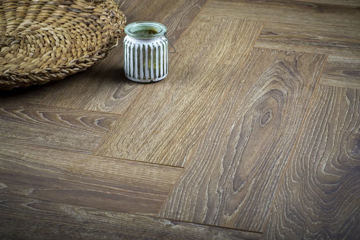 фото Ламинат alsafloor herringbone baleartic oak правая 622, 33 класс 12 мм