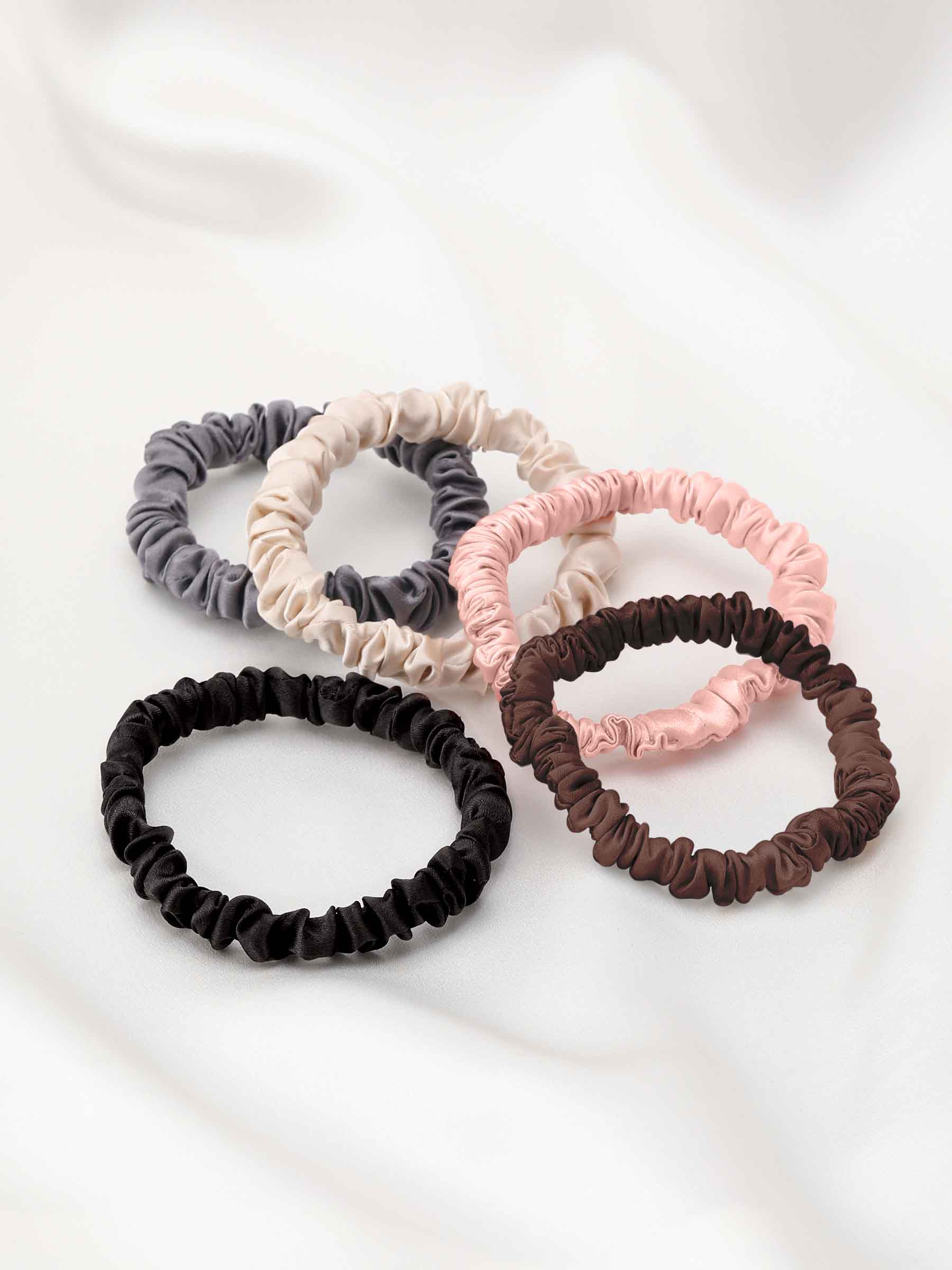 Резинки для волос 8 Horas of silk 5uzr разноцветный 5 шт