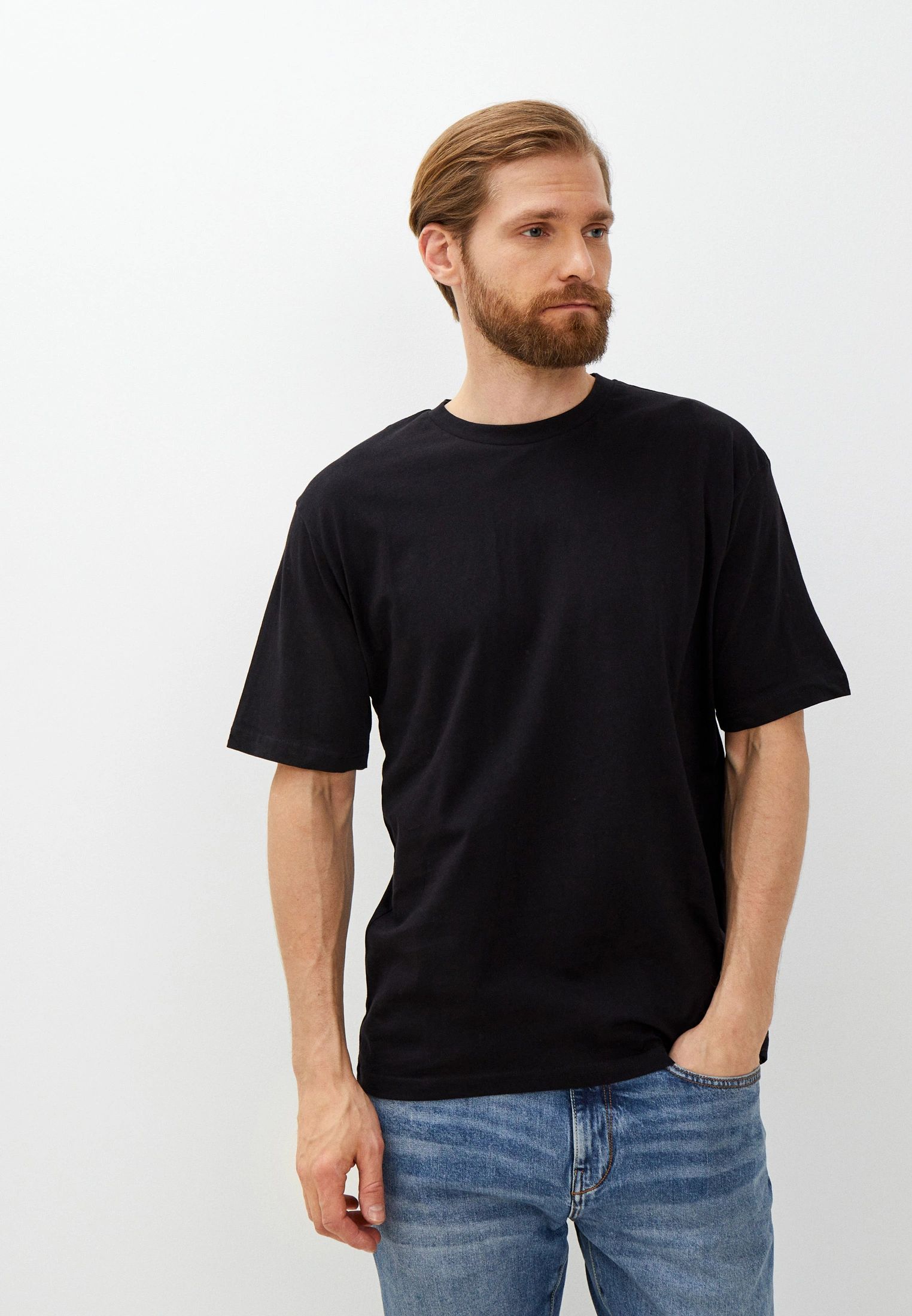 

Футболка мужская Befree 2229611465-50 черная XS, 2229611465-50