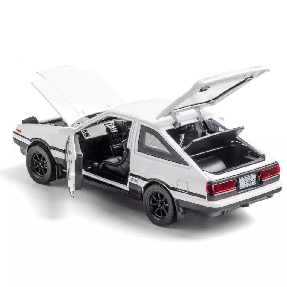 Металлическая машинка Toyota Sprinter Trueno AE86 с подвижными фарами