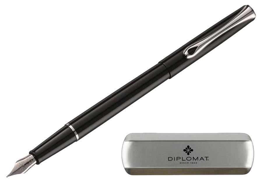 Перьевая ручка Diplomat Pen 1006784 Traveller black lacquer F синяя