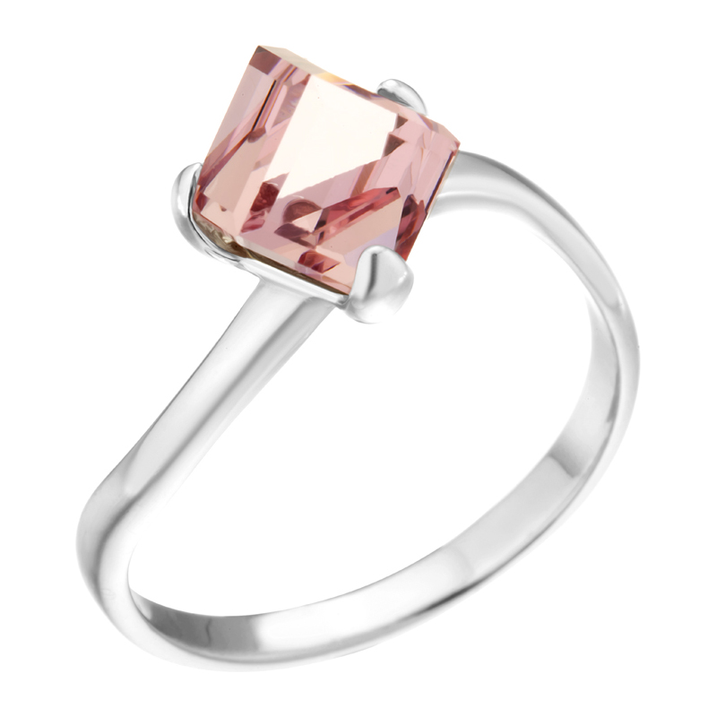 фото Кольцо из серебра со swarovski р. 16 яхонт ювелирный 242853