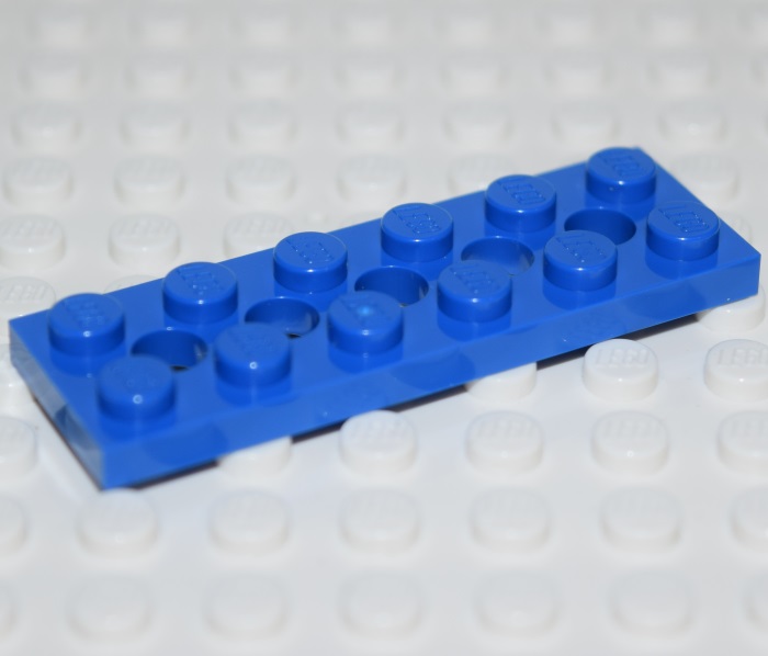 

Деталь LEGO 4114027 Плитка 2X6 с круглыми отверстиями синяя 50 шт