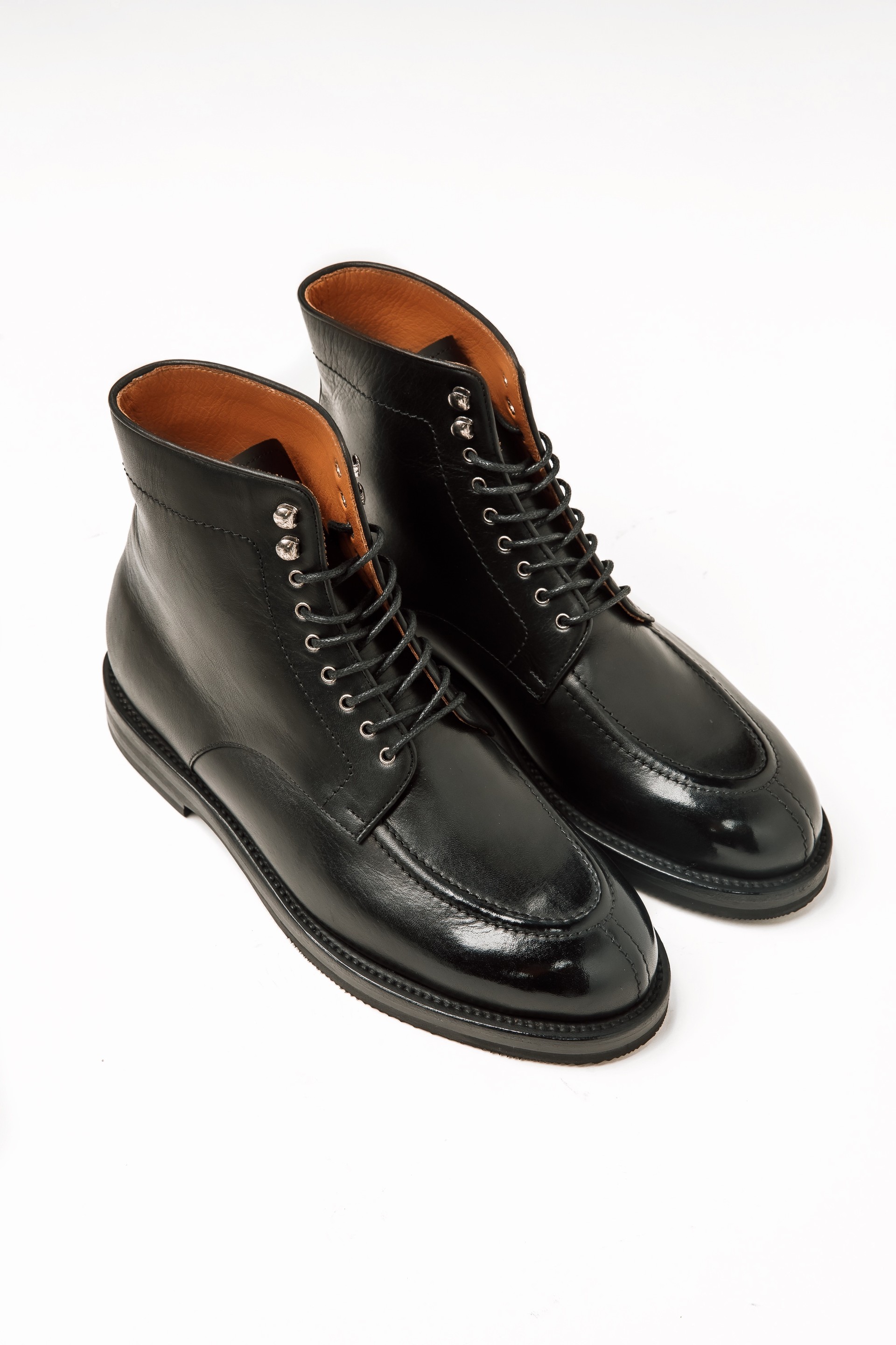 Ботинки женские DUETBYME 59601-157-16 черные 41 RU