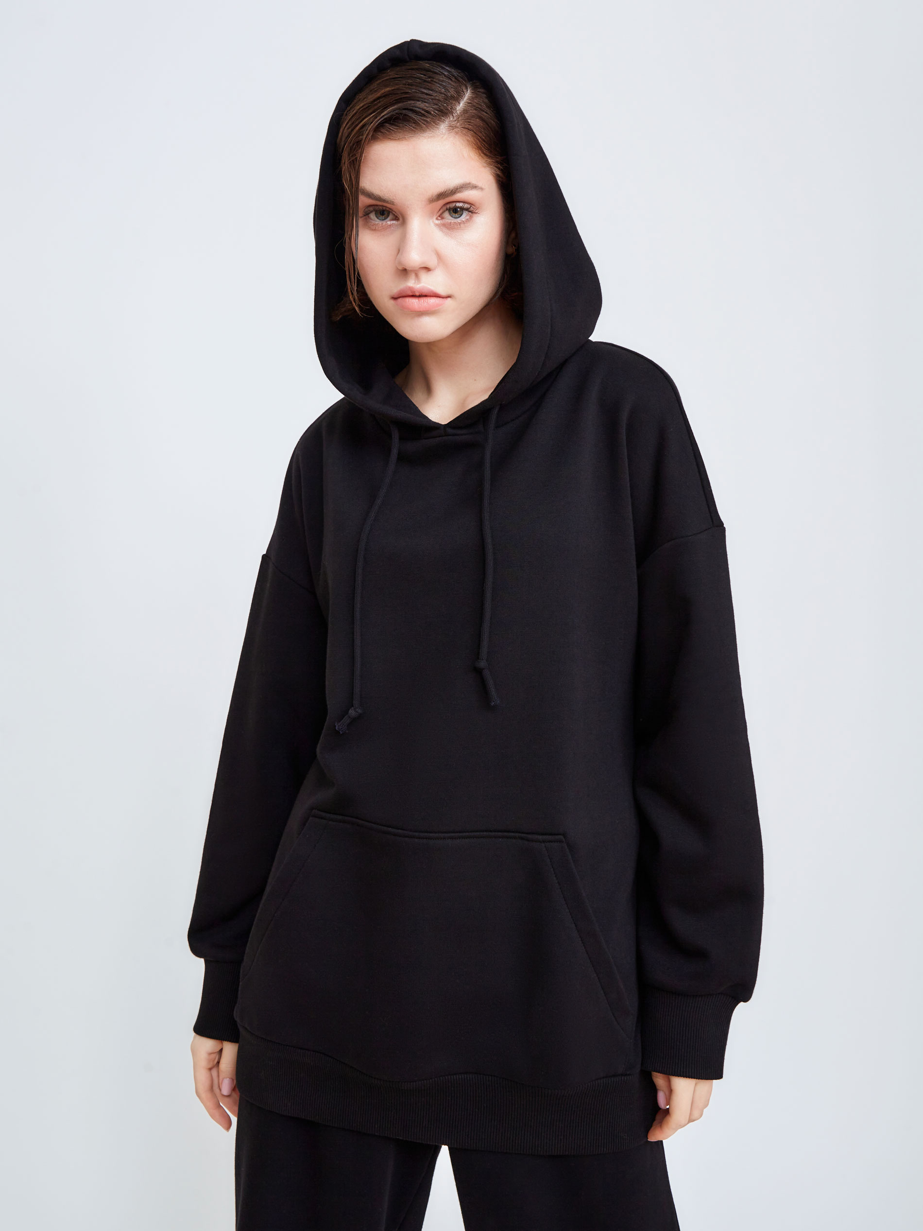 Худи женское Belevtseva W2201006 черное 48 RU