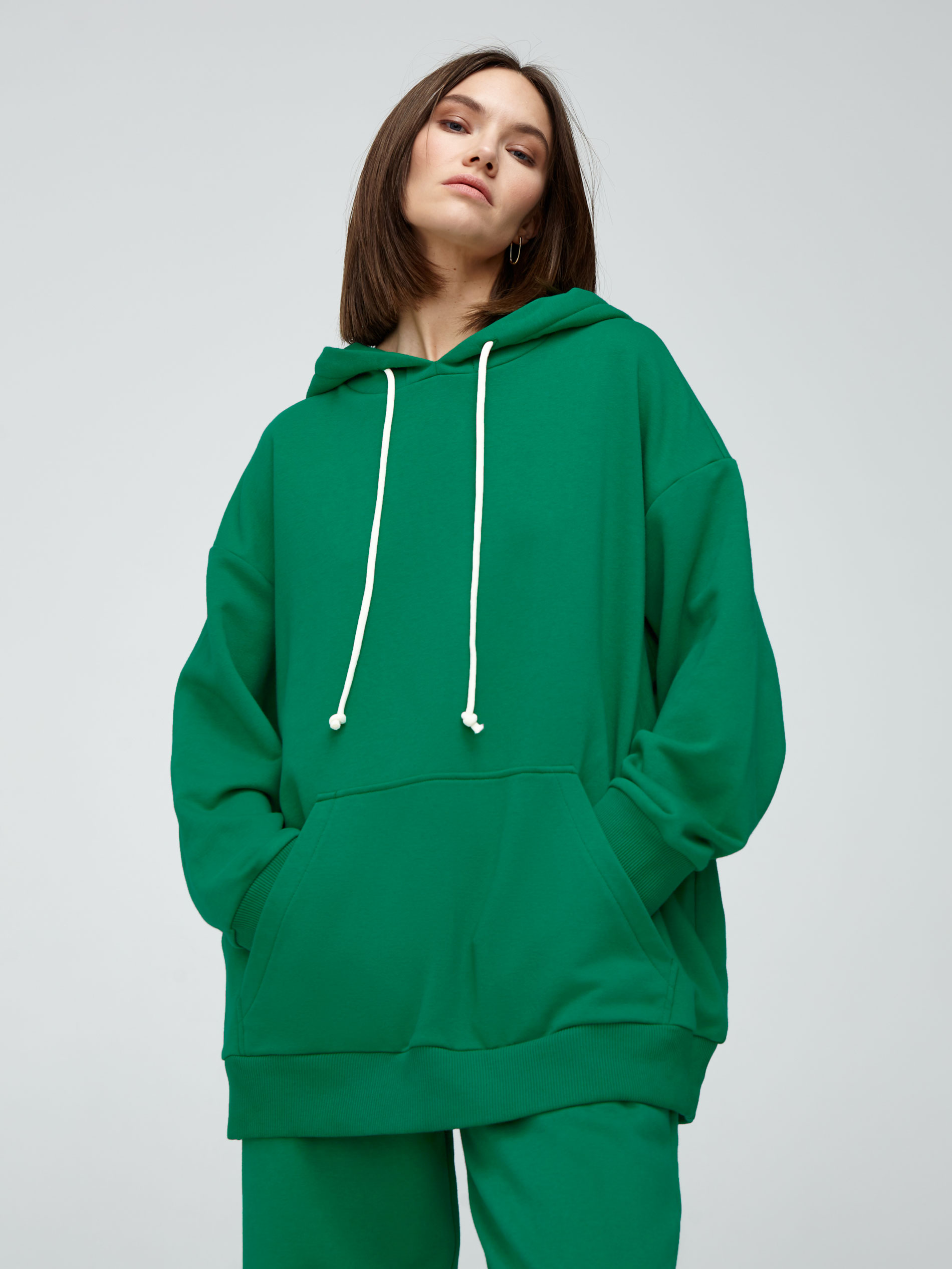 Худи женское Belevtseva W2201006 зеленое 44 RU