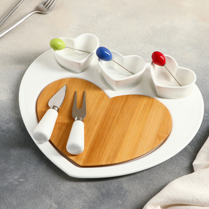 фото Блюдо для подачи «эстет. сердце», 8 предметов: 3 соусника 8×6×4 см, 3 шпажки, нож, вилочка nobrand