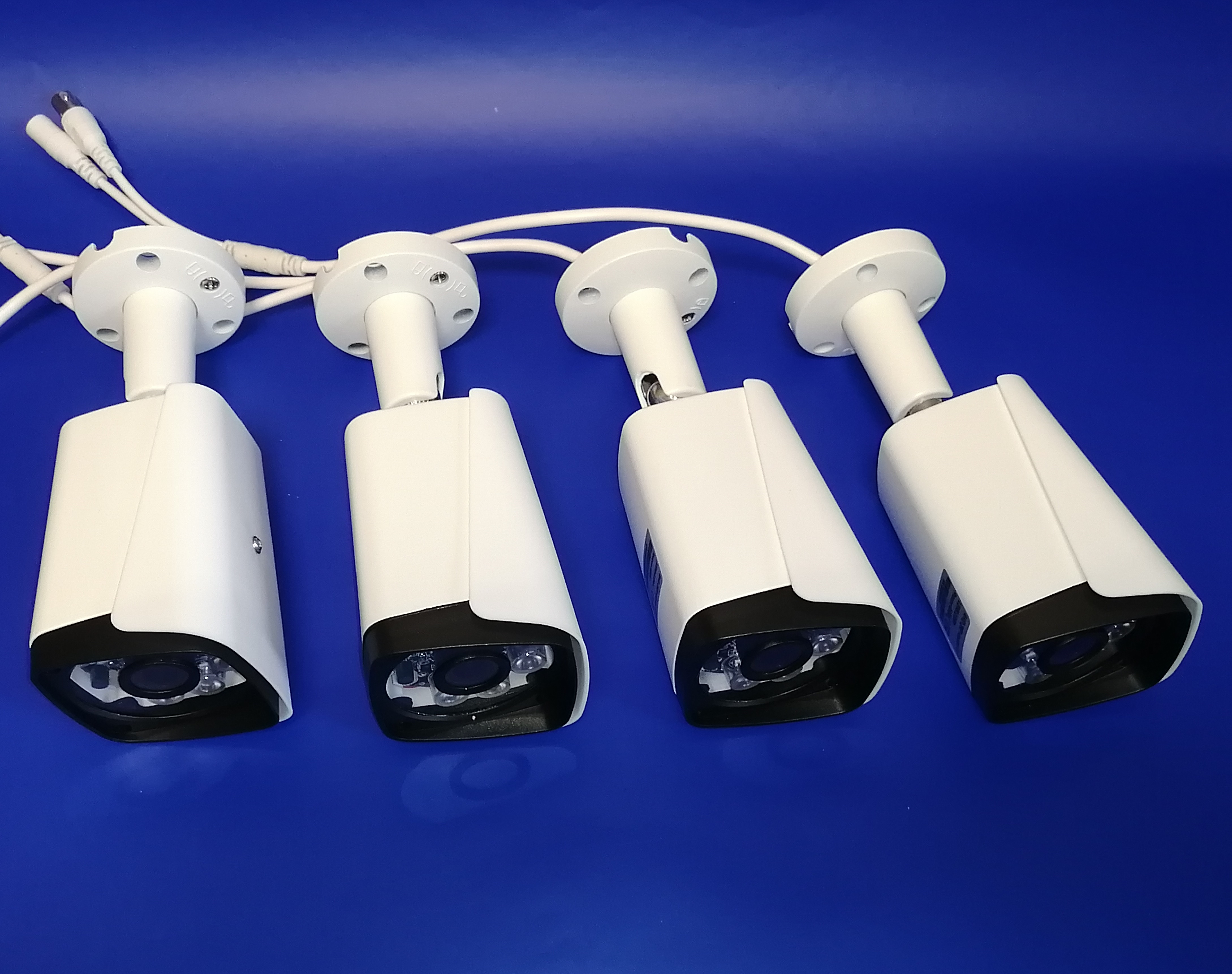 

Камера видеонаблюдения 2MP AHD Procon 2.8 IR IP66 (Комплект из 4шт.)