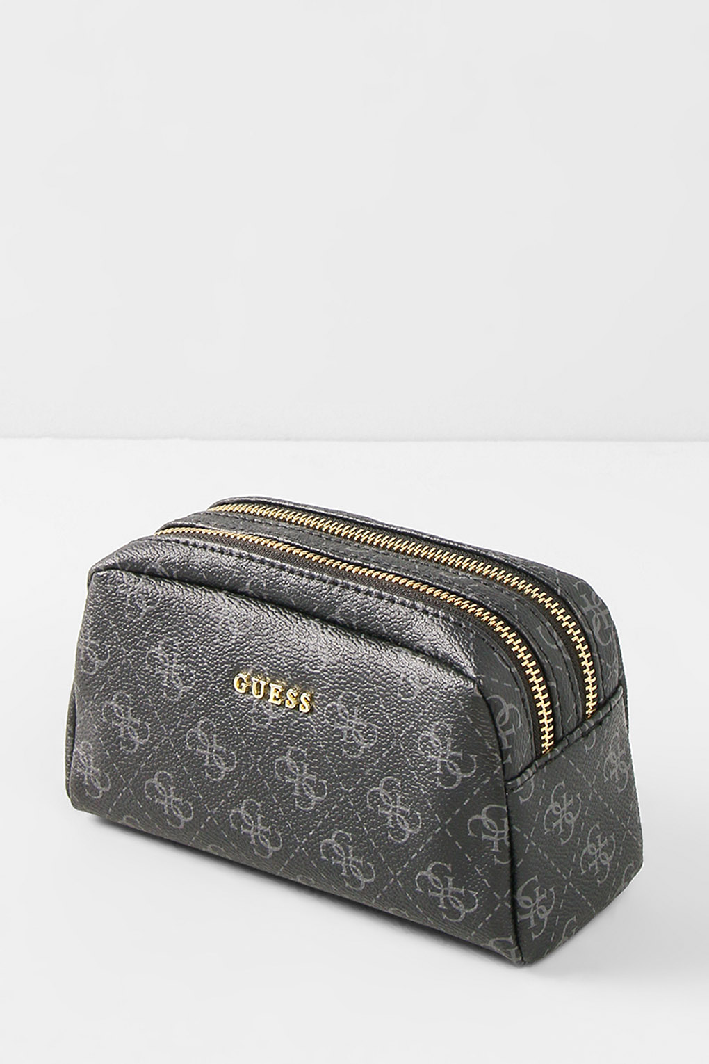

Косметичка женская Guess PWTYAA P2473, разноцветный, PWTYAA P2473