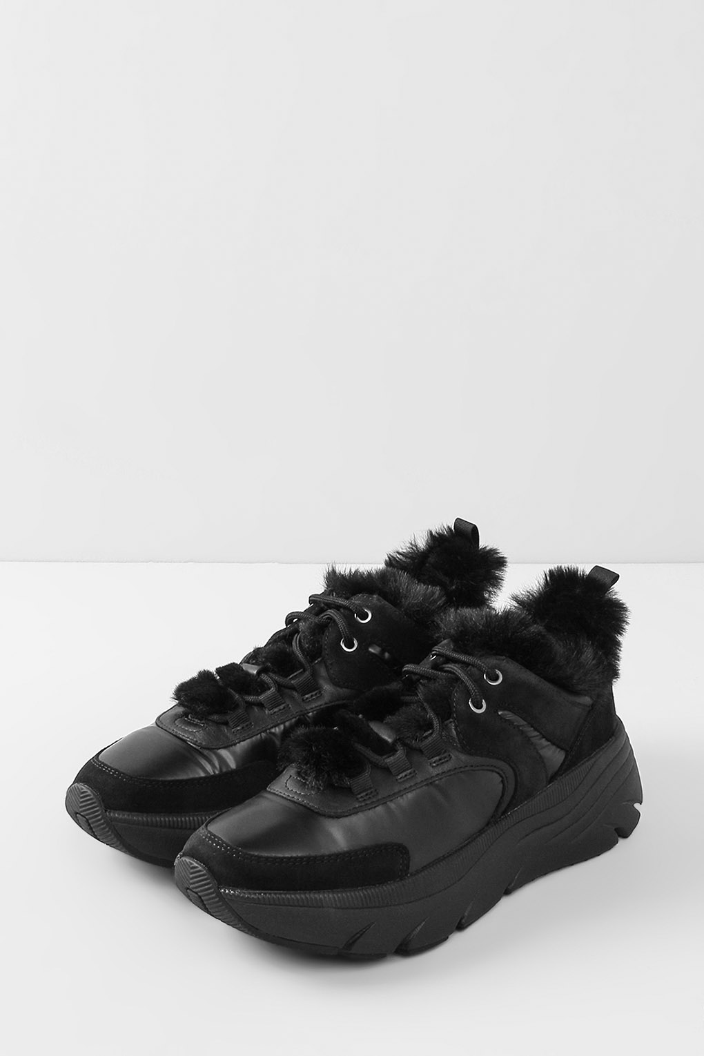 

Кроссовки женские GEOX D26UFB0FU85 черные 41 RU, D26UFB0FU85